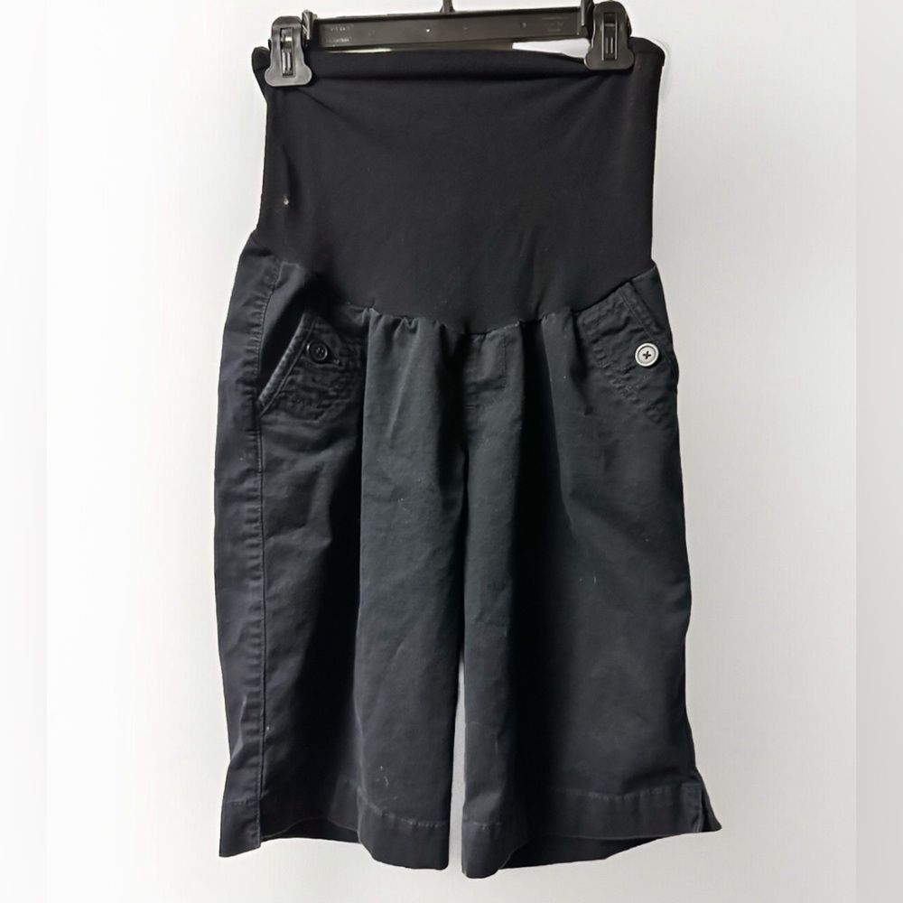 Oh Baby Maternity capri knee black cargo shorts size medium by motherhood